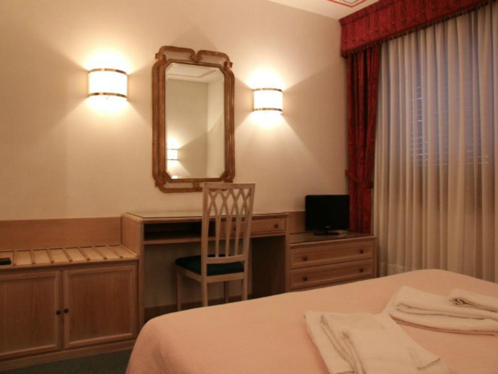 Hotel Capannina Кортіна-д'Ампеццо Номер фото