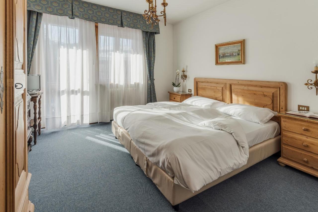 Hotel Capannina Кортіна-д'Ампеццо Екстер'єр фото